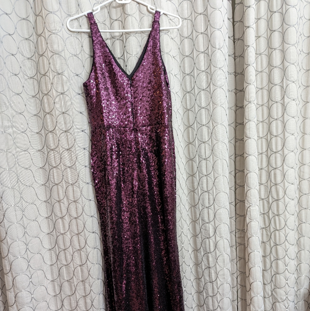 Purple sleeveless sequence gown